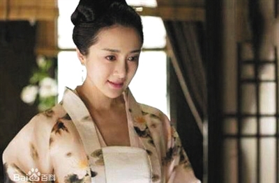 朱曼娘(李依晓饰)