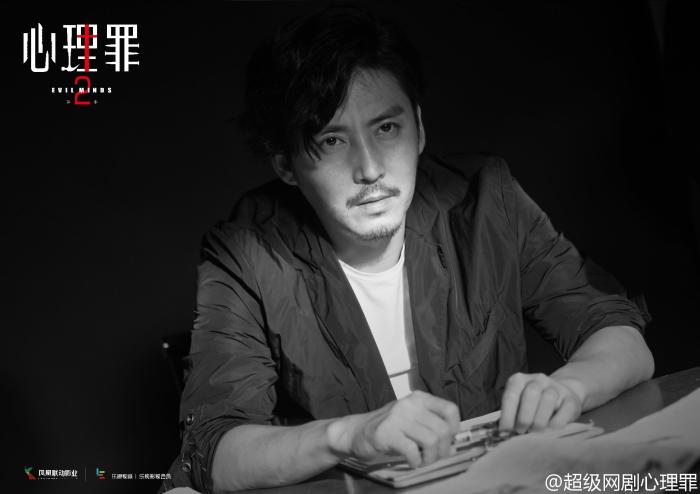 专访演员王泷正:如何从话剧演员变成"警察专业户"?