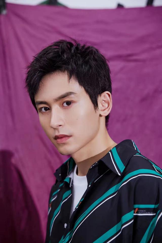 张哲瀚:我从来都不相信一夜之间爆红的事