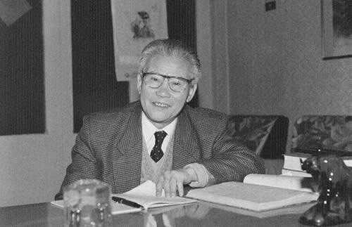 彭士禄同志先进事迹专题